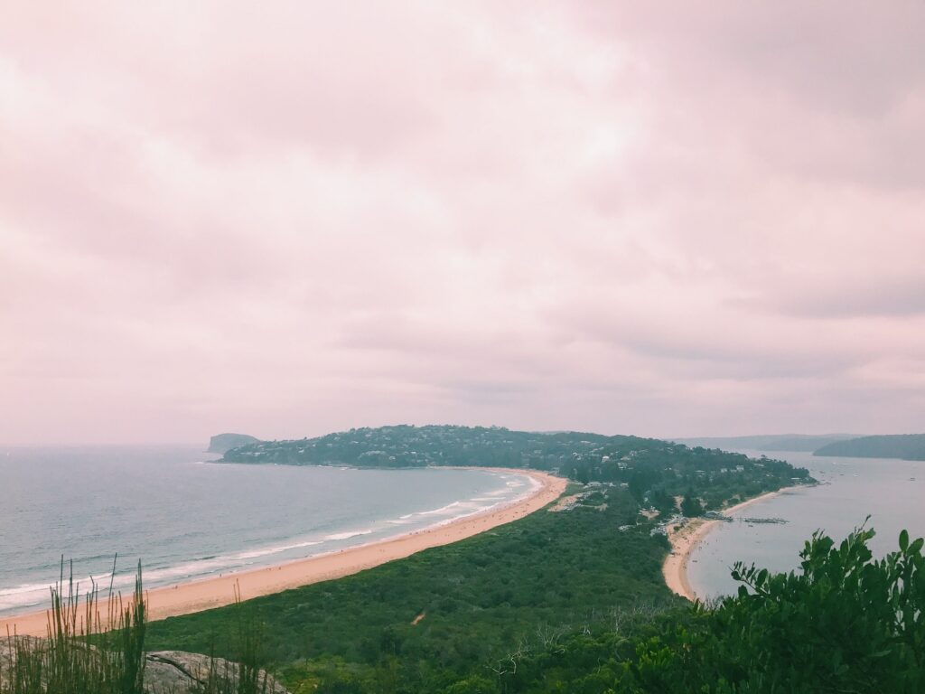 best day hikes and walks sydney Palm Beach Barrenjoey